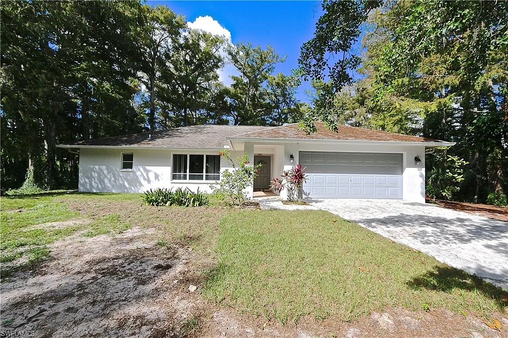 3 bed, 2.0 bath, 1761 sqft, $3,200 — Photo 1