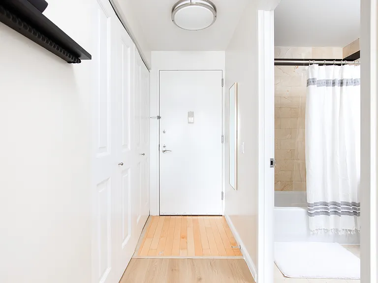 20 West St #41E — Photo 8