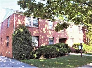 402 Palomino Ln APT 2S, Madison, WI 53705