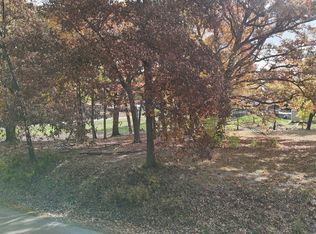 867 & 868 Lake Holiday Dr, Sandwich, IL 60548