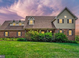 1646 Mill Rd, Seven Valleys, PA 17360