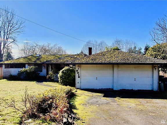 3rd image of 6015 111th Ave NE