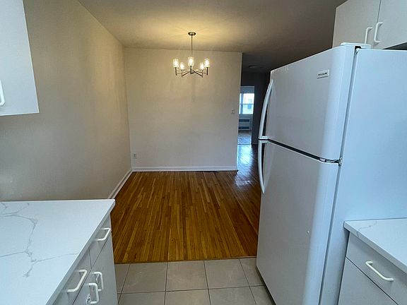 3rd image of 2117 42nd St #3