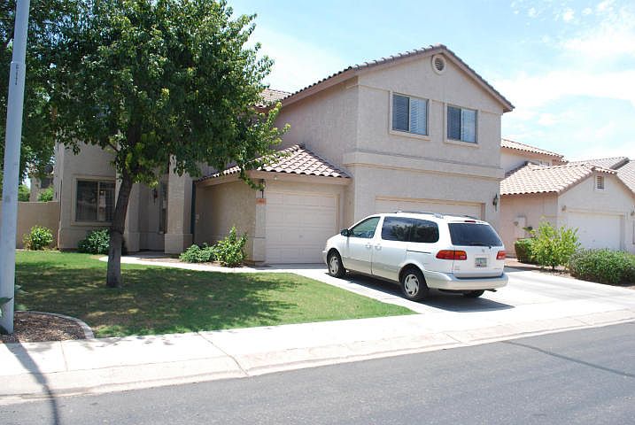 1st image of 463 W Myrtle Dr