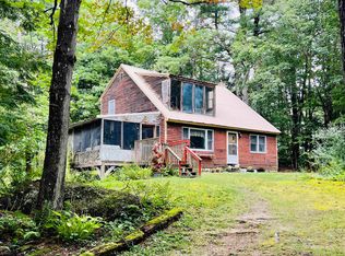 1302 Old Hillsboro Rd, Henniker, NH 03242