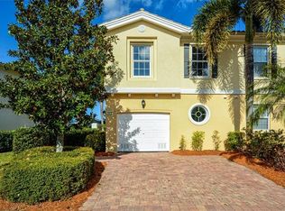 1412 Burgos Dr, Sarasota, FL 34238