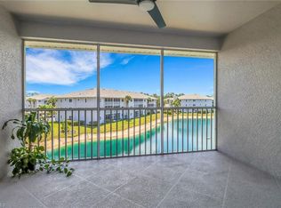7842 Regal Heron Cir APT 304, Naples, FL 34104