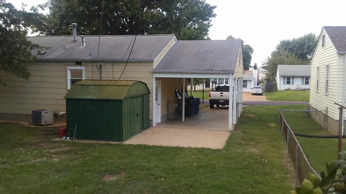 4024 Dolbil Dr photo 1