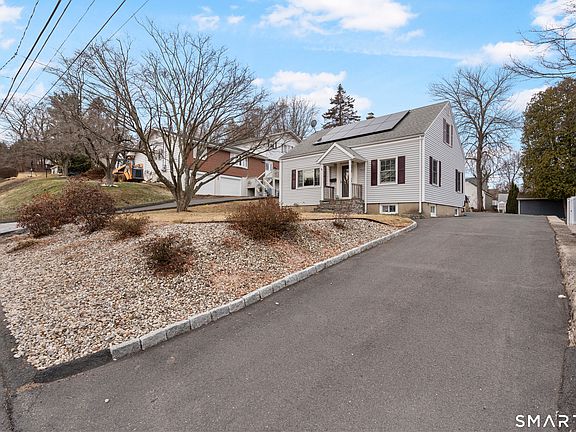 2nd image of 543 East Road