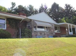 1032 Hooper Rd, Endwell, NY 13760