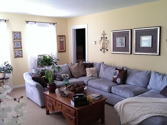 3rd image of 403 Highland Ave