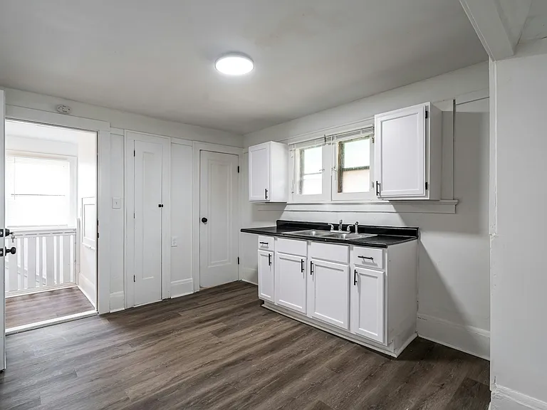 3180 N 15th St #B — Photo 14