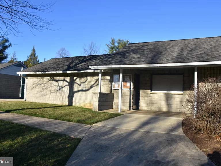 7708 Fawn Ct — Photo 23