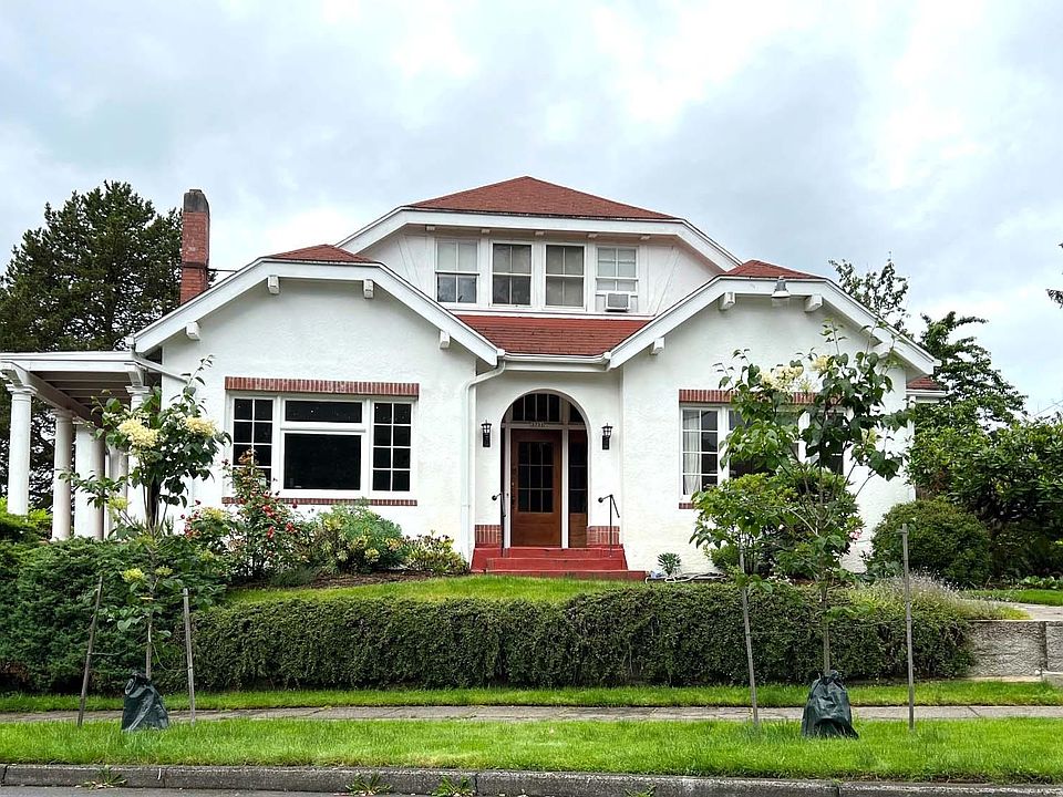 Front of the house perched on the corner of NE 29th and Alameda