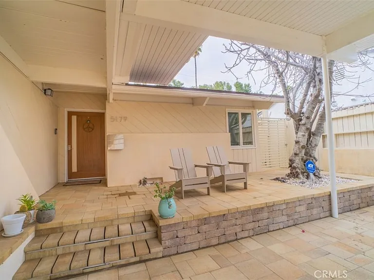 5179 Canoga Ave — Photo 4