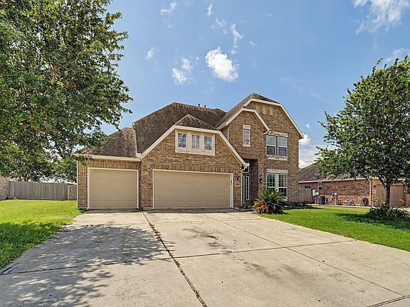 2nd image of 4022 Cypress Point Dr