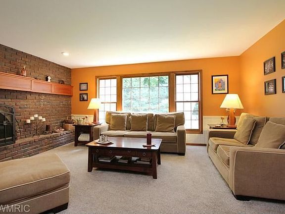5th image of 7460 Cascade Woods Dr SE