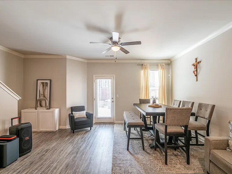 2514 Piering Dr — Photo 5