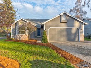 848 NW 1st Pl, Hillsboro, OR
