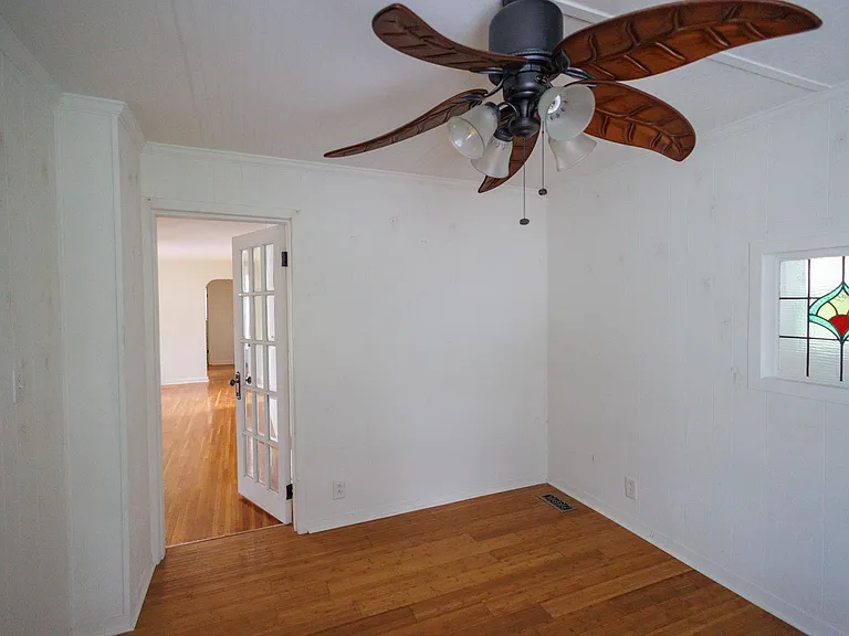 1119 Greenslake Rd — Photo 8