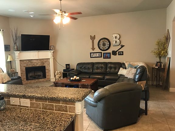 2nd image of 3700 Meadowtrail Ln