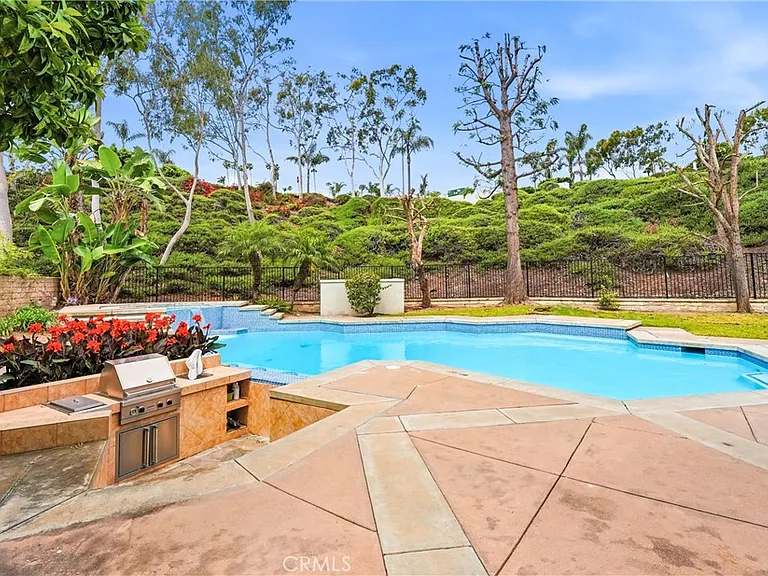 23302 Vista Carillo — Photo 40