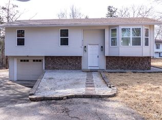 3110 Carron Rd, Festus, MO 63028