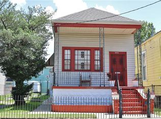 1831 Peniston St, New Orleans, LA 70115