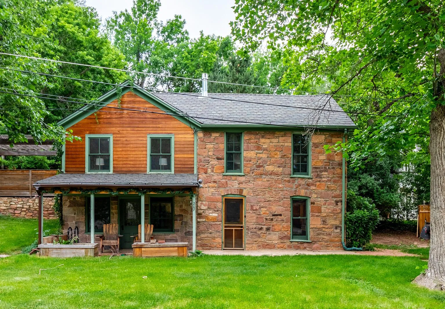 207 Pearl Street — Photo 2