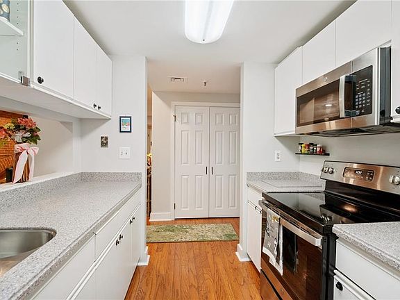 4th image of 555 S Water St APT 231