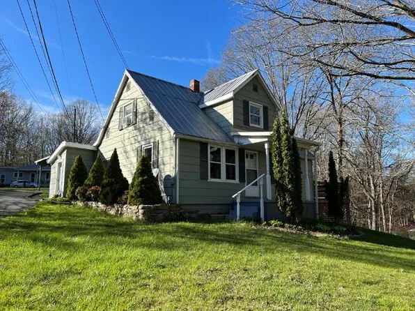 757 Kiawana Rd, Atkins, VA 24311