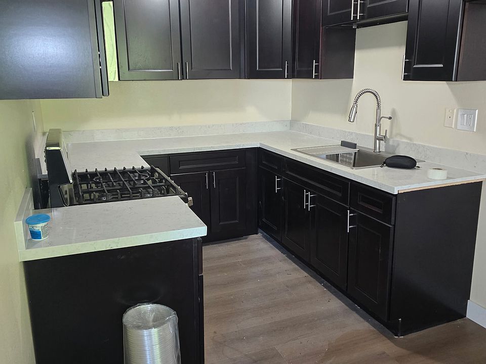1st image of 4465 Bonnie Brae St APT 2