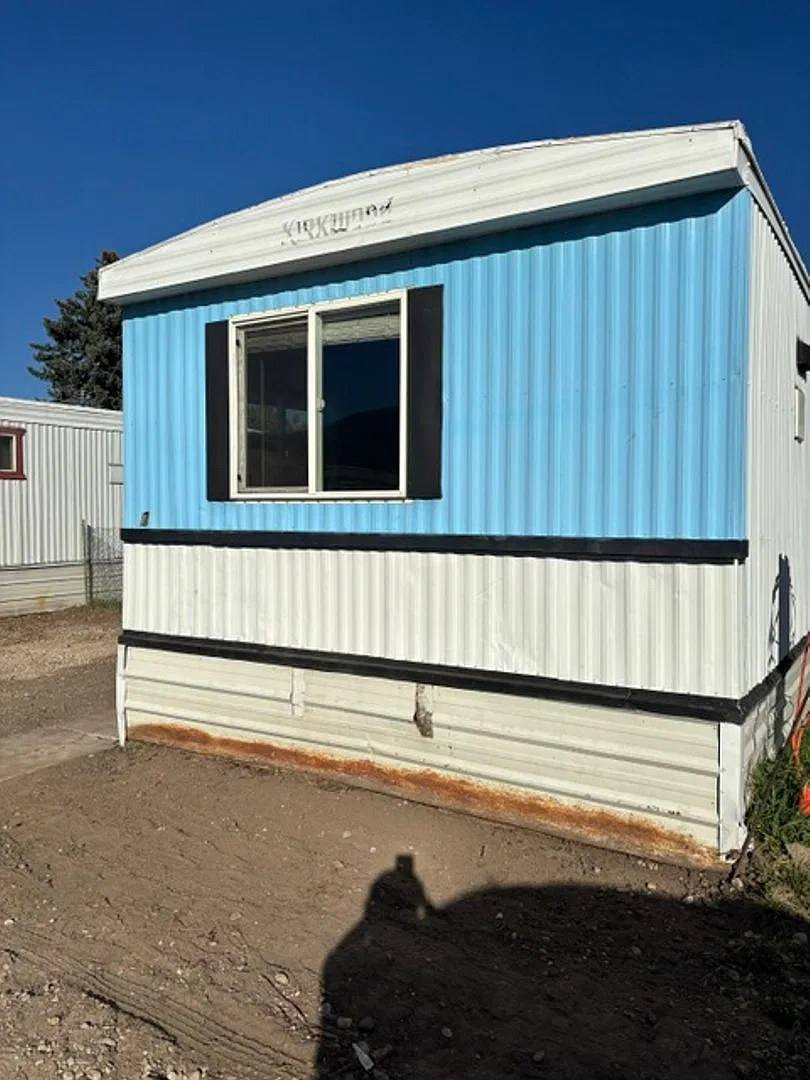 607 Adirondac Ave — Photo 1
