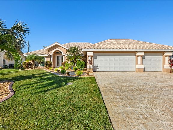 2nd image of 5408 SW 25th Pl