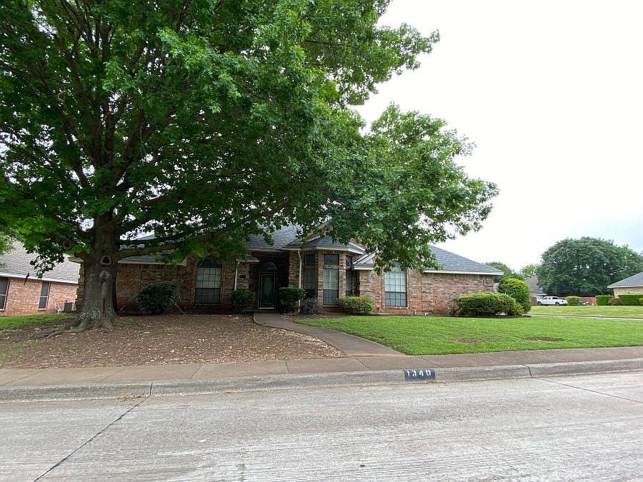 1st image of 1340 Thistlewood Dr