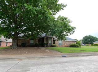 1340 Thistlewood Dr, Desoto, TX 75115