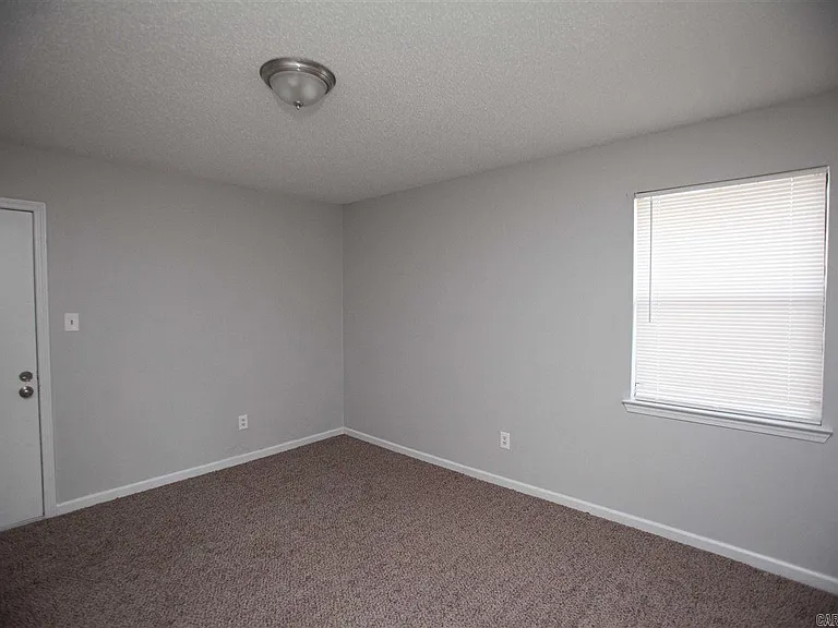 220 Bellevue Cir #A — Photo 7