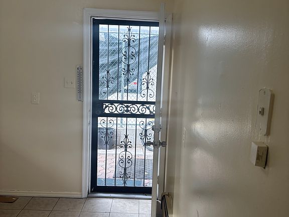 5th image of 33 Brighton 5 Walk