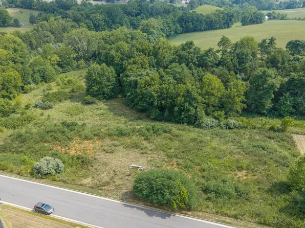 17 Ridgley Ln, Fincastle, VA 24090