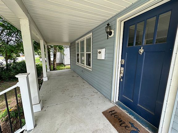 3rd image of 2132 Kalamazoo Ave SE