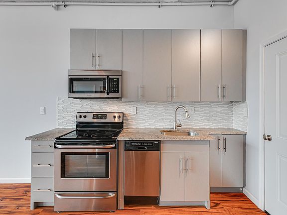3rd image of 2029 Montrose St APT 202