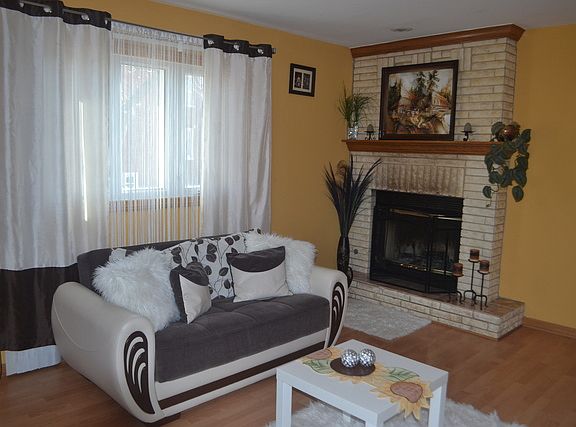 3rd image of 6059 S Menard Ave