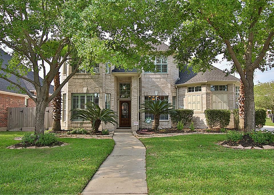 1st image of 21806 Hidden Falls Ct