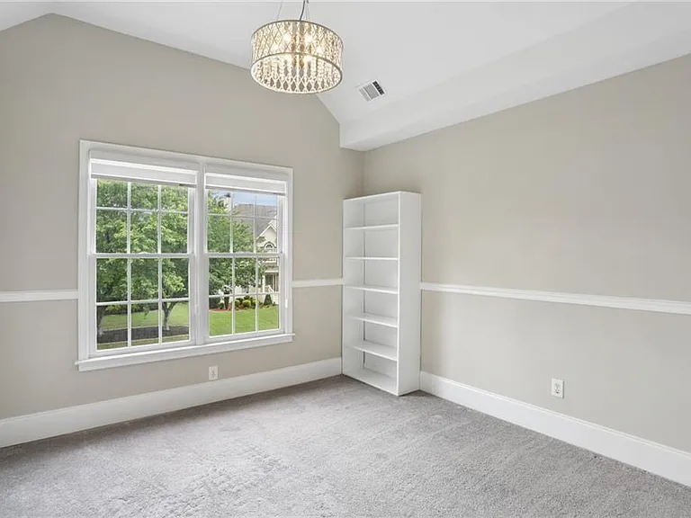 5038 Wickford Dr — Photo 10