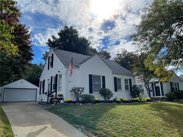 1643 Evergreen Ave, Akron, OH 44301