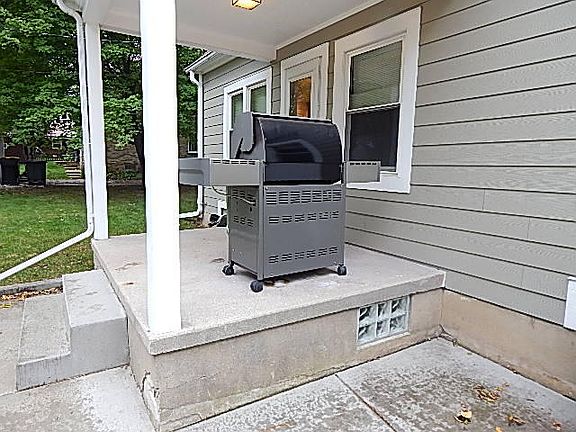 4th image of 752 N 117th St