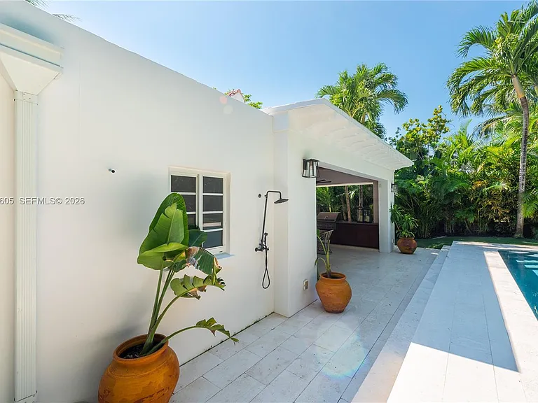 5236 Pine Tree Dr — Photo 29
