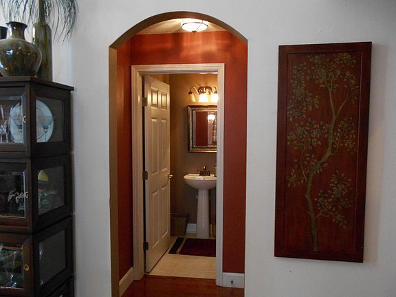 2nd image of 8804 Hampton Landing Dr E