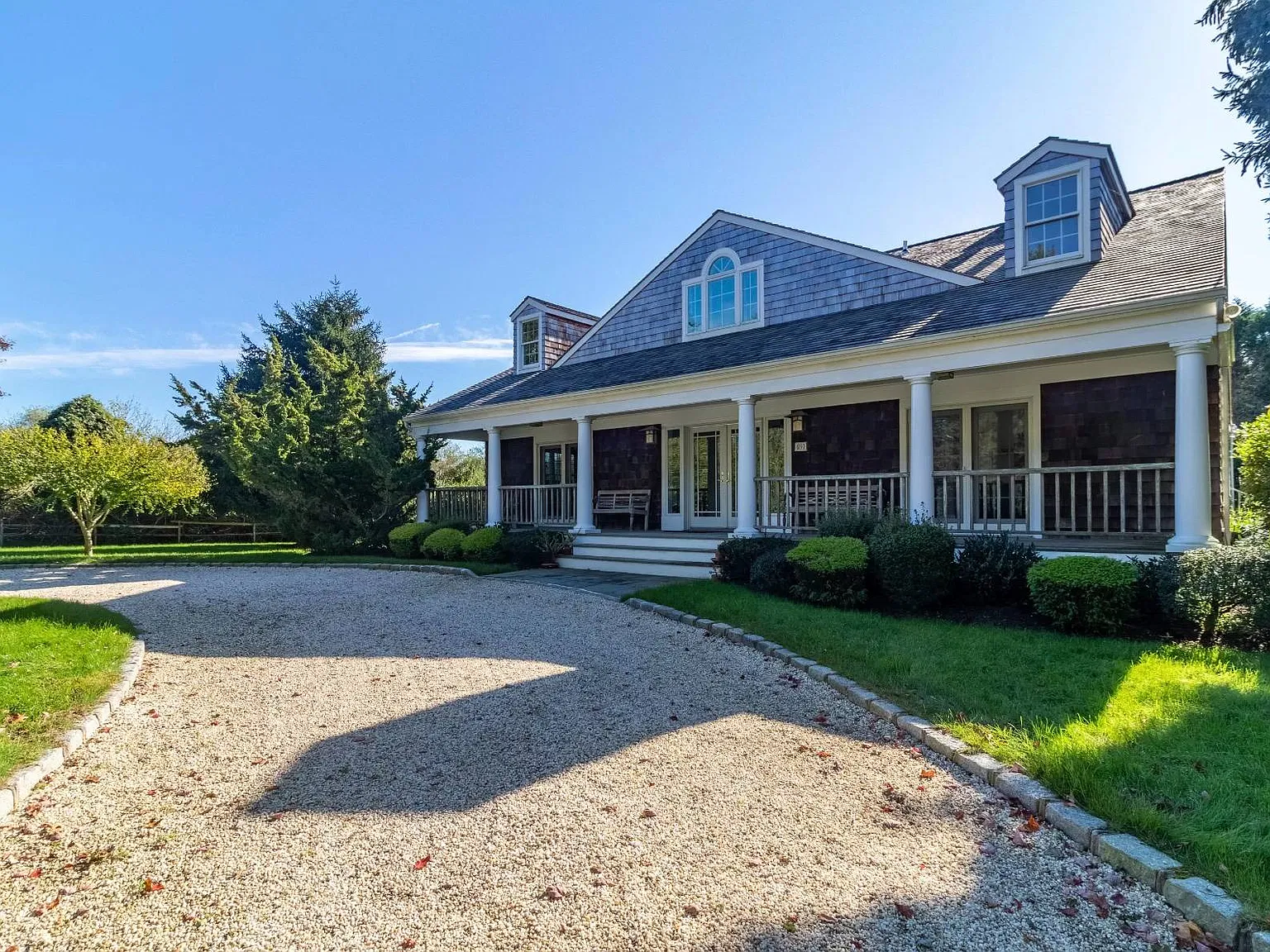 Secluded Bridgehampton Summer Retreat with Pool — Photo 1