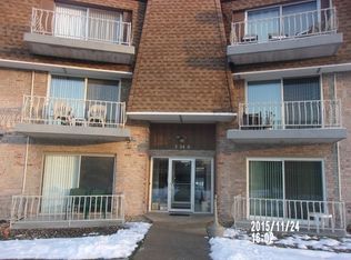 3240 N Manor Dr APT 116, Lansing, IL